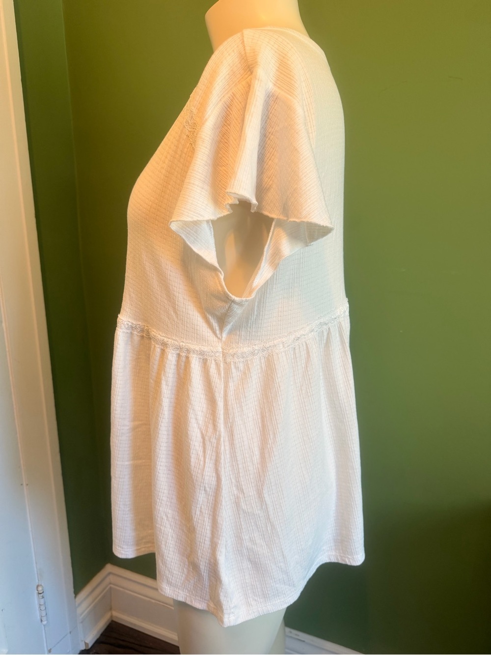 torrid White Ribbed Tank Top - Picture 9 of 14
